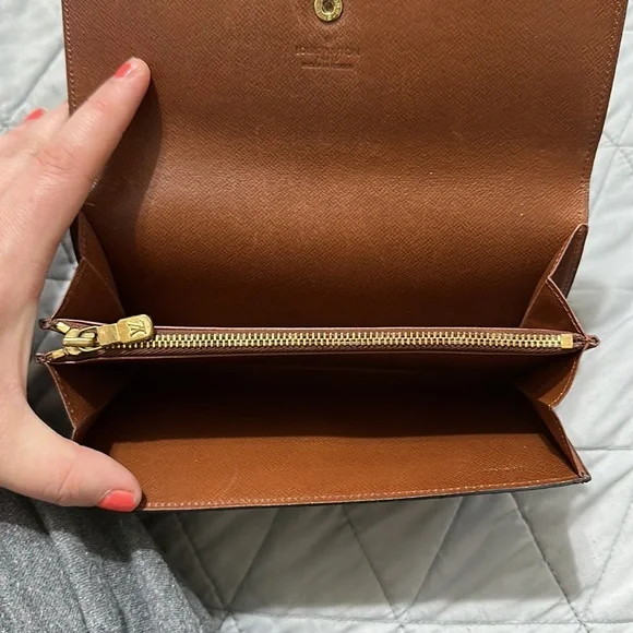 Louis Vuitton Monogram Sarah wallet - Picture 3 of 14